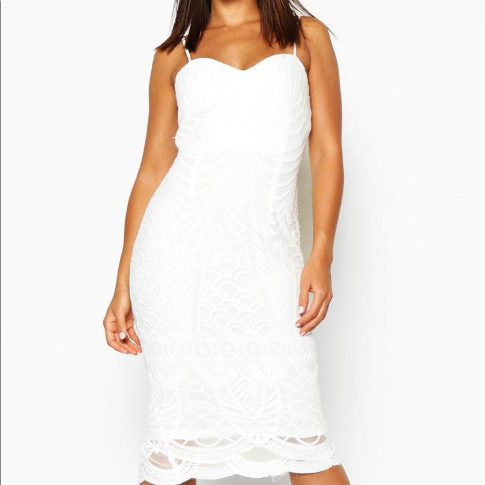 Boohoo boutique lace mesh midi dress
